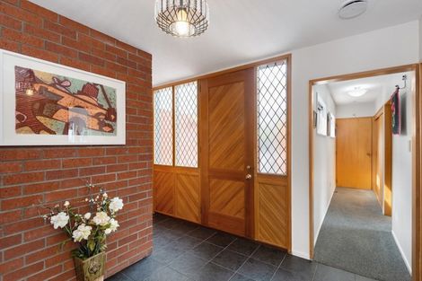 Photo of property in 16 Herbs Place, Cashmere, Christchurch, 8022