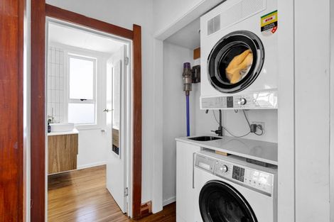 Photo of property in 452 Saint Aubyn Street, Moturoa, New Plymouth, 4310