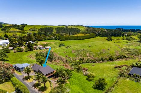 Photo of property in 2 Waireka Road, Omata, New Plymouth, 4374