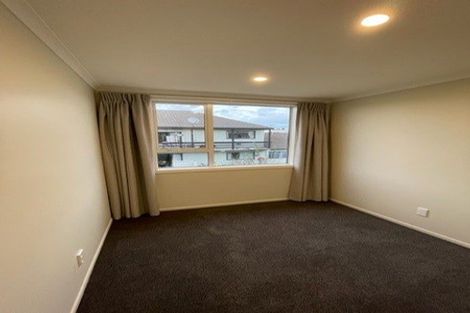 Photo of property in 5/25 Newnham Terrace, Upper Riccarton, Christchurch, 8041