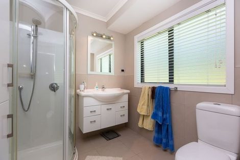 Photo of property in 225a Kairau Road, Brixton, New Plymouth, 4373