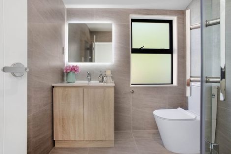 Photo of property in 1/129 Lancaster Road, Beach Haven, Auckland, 0626