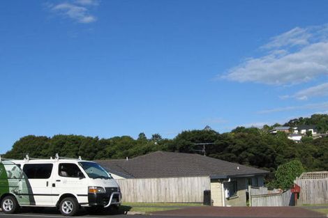 Photo of property in 42 Caribbean Drive, Unsworth Heights, Auckland, 0632