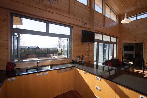 Photo of property in 6 Sams Place, Lake Tekapo, 7999