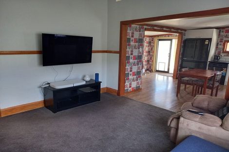 Photo of property in 42 Kingswood Street, Takaro, Palmerston North, 4412