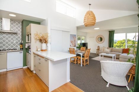 Photo of property in 1 Jacaranda Grove, Maungaraki, Lower Hutt, 5010
