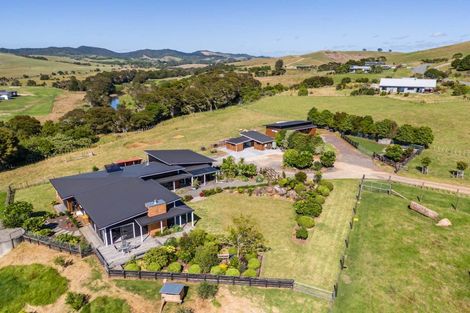 Photo of property in 65 Jamesons Esplanade, Haruru, 0204