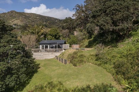 Photo of property in 7 Beach Valley Road, Piha, New Lynn, 0772