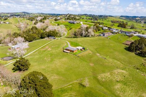 Photo of property in 31-33 Nikau Lane, Maungaturoto, 0520