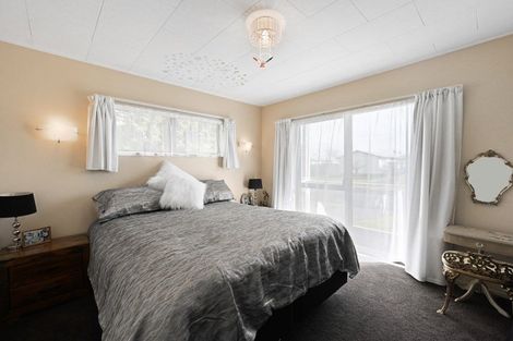 Photo of property in 68 Garland Drive, St Andrews, Hamilton, 3200