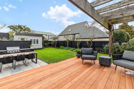 Photo of property in 51 Hawkesbury Avenue, St Albans, Christchurch, 8014