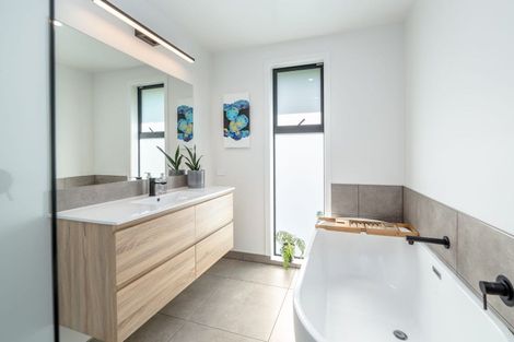 Photo of property in 64 Matapihi Road, Te Ore Ore, Masterton, 5886