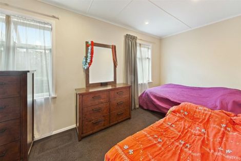 Photo of property in 126 Whitney Street, New Windsor, Auckland, 0600