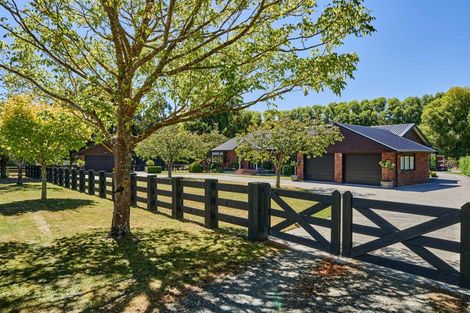 Photo of property in 262b Katherine Mansfield Drive, Whitemans Valley, Upper Hutt, 5371