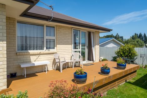 Photo of property in 3 Loudon Street, Green Island, Dunedin, 9018