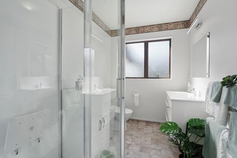 Photo of property in 20 Frimley Terrace, Waikanae Beach, Waikanae, 5036