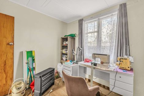 Photo of property in 14 Tawa Street, Inglewood, 4330