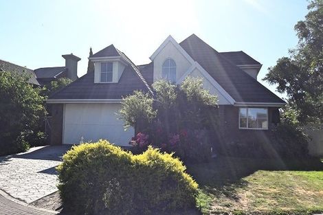 Photo of property in 5 Oaktree Lane, Bishopdale, Christchurch, 8053