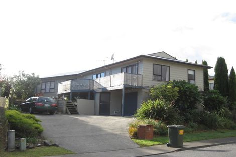 Photo of property in 20 Hookway Grove, Paraparaumu, 5032