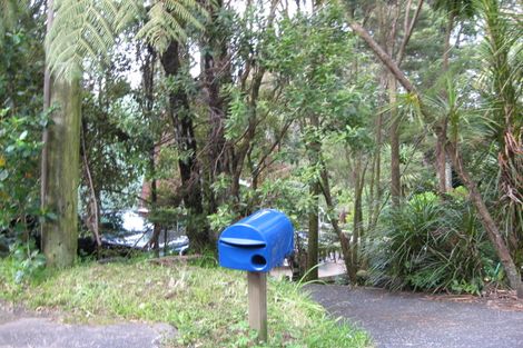 Photo of property in 828 West Coast Road, Oratia, Auckland, 0604
