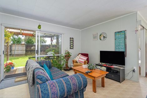 Photo of property in 38 Robinson Road, Whitianga, 3510