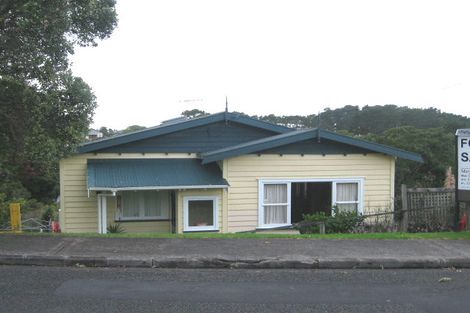 Photo of property in 46 Colonial Road, Birkenhead, Auckland, 0626