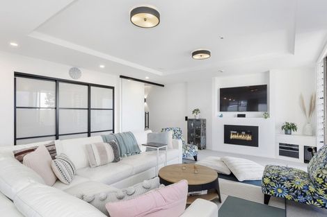 Photo of property in Vivaldi Apartments, 2/48 Marine Parade, Mount Maunganui, 3116