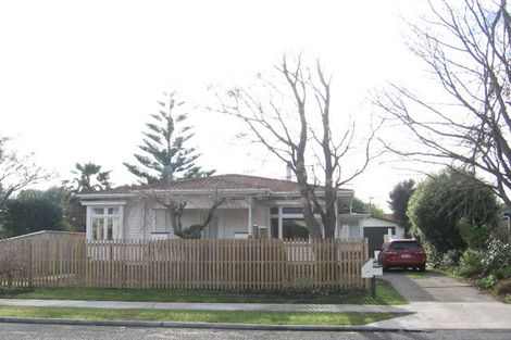 Photo of property in 108 Duchess Crescent, Mayfair, Hastings, 4122