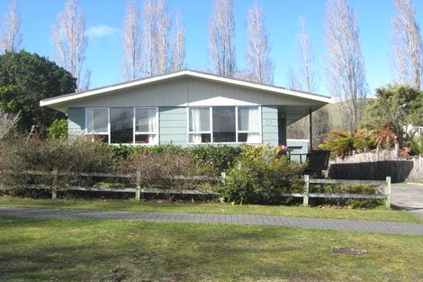 Photo of property in 7 Kinloch Road, Kinloch, Taupo, 3377