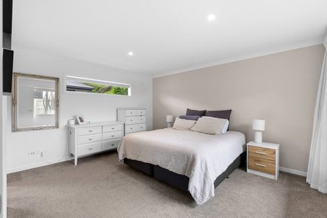 Photo of property in 31 Freedom Drive, Kelvin Grove, Palmerston North, 4414