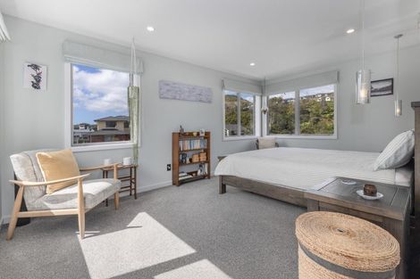 Photo of property in 40 Banks Boulevard, Whitby, Porirua, 5024