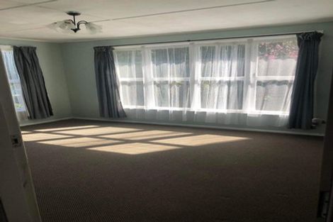 Photo of property in 25 Hiwi Crescent, Titahi Bay, Porirua, 5022