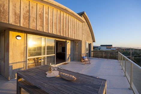 Photo of property in 22a Marine Parade South, Foxton Beach, Foxton, 4815