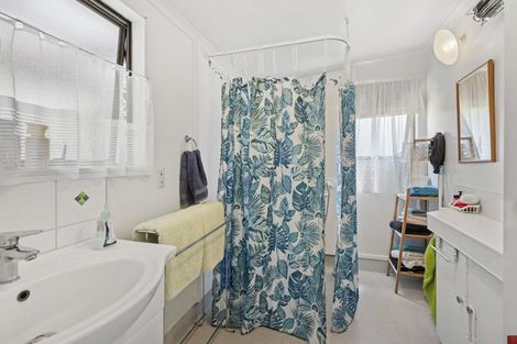 Photo of property in 166 Rangatira Drive, Mangakino, 3421