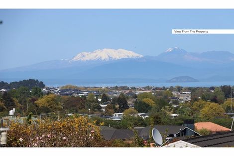 Photo of property in 2/77 Harvey Street, Waipahihi, Taupo, 3330