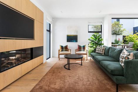 Photo of property in 52b Innes Road, St Albans, Christchurch, 8052