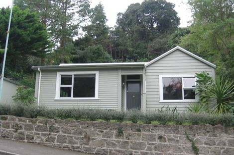 Photo of property in 35 Chaucer Road, Hospital Hill, Napier, 4110