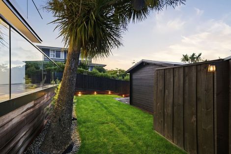 Photo of property in 5b Madeley Road, Mount Pleasant, Christchurch, 8081