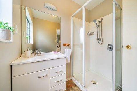 Photo of property in 39 Avro Road, Blue Mountains, Upper Hutt, 5371