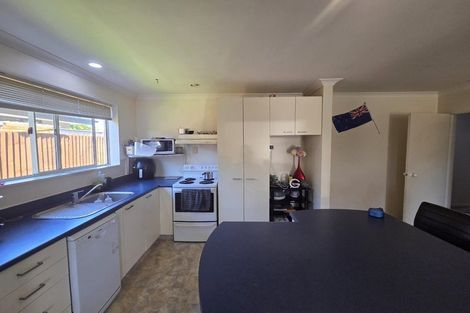 Photo of property in 17a Thistledown Place, Woolston, Christchurch, 8062