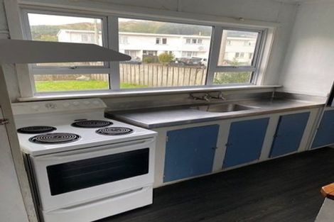 Photo of property in 27 Bell Street, Tawa, Wellington, 5028