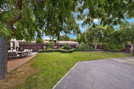 Photo of property in 249 Queenspark Drive, Parklands, Christchurch, 8083