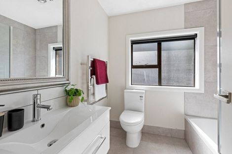 Photo of property in 34a Fairlands Avenue, Waterview, Auckland, 1026