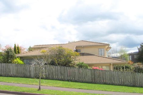 Photo of property in 3 Cobbe Place, Pomare, Rotorua, 3015