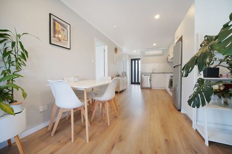 Photo of property in 8 Honowai Street, Kumeu, 0810