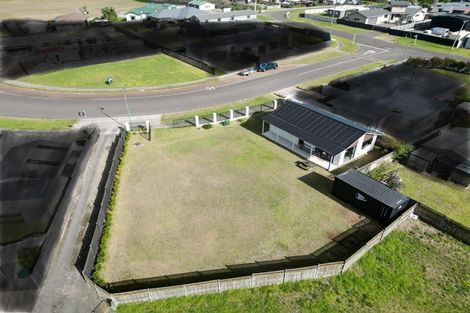 Photo of property in 2 Sandown Avenue, Himatangi Beach, Foxton, 4891