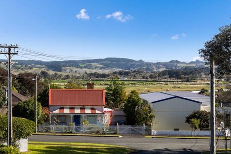 Photo of property in 1/7 Gerald Stokes Avenue, Helensville, 0800