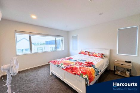 Photo of property in 13 Houhora Street, Westgate, Auckland, 0814