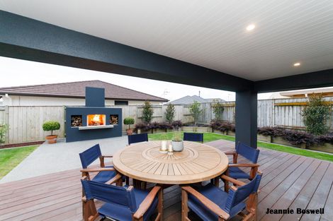 Photo of property in 51 Liberty Grove, Kelvin Grove, Palmerston North, 4414