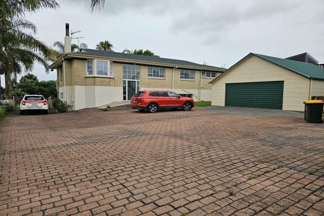 Photo of property in 18a Carnoustie Drive, Wattle Downs, Auckland, 2103